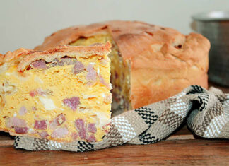 Come fare la Pizza Chiena Napoletana: ricetta tradizionale