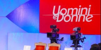 Casting Uomini e Donne: come partecipare al programma come tronista o corteggiatore