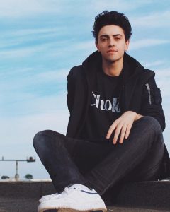 Michele Bravi biografia: chi è, età, altezza, peso, tatuaggi, compagno, Instagram, YouTube e vita privata