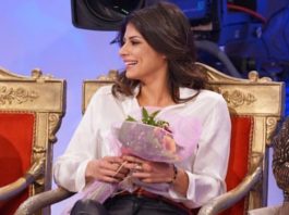 Giulia Cavaglia è la nuova tronista di Uomini e Donne: Maria De Filippi le offre il trono