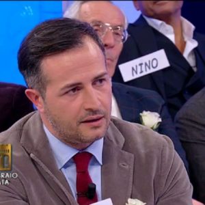 Riccardo Guarnieri di Uomini e Donne chiude conoscenza con Roberta Di Padua: 