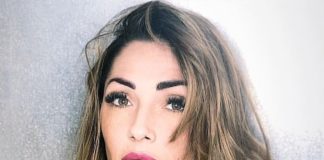 Ida Platano corteggiata fuori da Uomini e Donne Trono Over: "spero di avere l'opportunità di conoscerti"