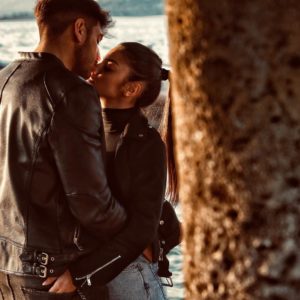 Luigi Mastroianni e Irene Capuano di Uomini e Donne festeggiano un mese d’amore