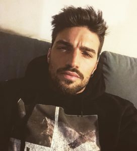 Mariano DI Vaio finisce in ospedale: ecco come sta l'influencer