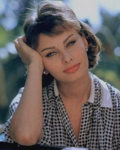 Sophia Loren biografia: età, altezza, peso, figli, marito e vita privata