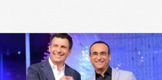 Carlo Conti ricorda l'amico Fabrizio Frizzi al Maurizio Costanzo Show: "un momento difficile"