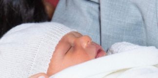 Meghan Markle ed Harry presentano il Royal Baby: "è dolcissimo e calmo"