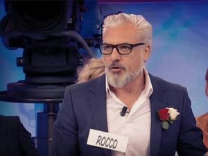 Rocco Fredella abbandona Uomini e Donne Trono Over piangendo: 