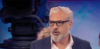 Rocco Fredella abbandona Uomini e Donne Trono Over piangendo: "cerco soltanto amore"