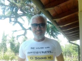 Rocco Fredella di Uomini e Donne criticato su i social: pubblicizza negozio online della sua compagna