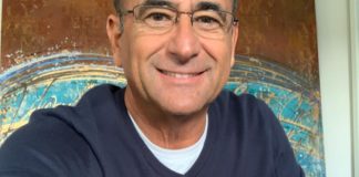 Carlo Conti felice al fianco della moglie Francesca: "sono l'uomo più felice del mondo"