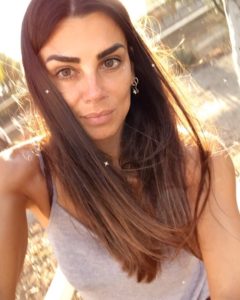 Serena Enardu ammette di stare vivendo un periodo terribile: 