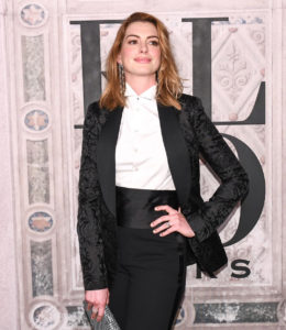 Anne Hathaway biografia: età, altezza, peso, figli, marito e vita privata