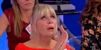 Juan Luis Ciano di Uomini e Donne, sente altre donne fuori dal programma: Gemma Galgani in lacrime