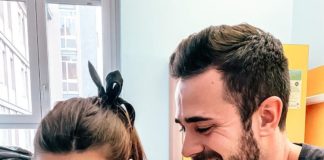 Roberto Valbuzzi di “Cortesie per gli ospiti” è diventato papà: nata Alisea