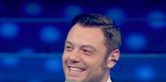 Il testo del monologo di Tiziano Ferro sui 40 anni: "so che il brutto tempo non esiste"