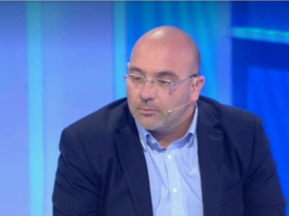 Gianluca tradisce la moglie con 19 enne e scrive a C'è posta per te per recuperare il matrimonio