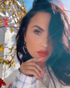 Demi Lovato biografia: chi è, età, altezza, peso, figli, marito, Instagram e vita privata