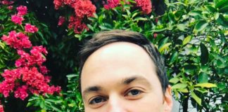 Jim Parsons biografia: chi è, età, altezza, peso, compagno, Instagram e vita privata