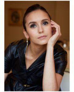 Nina Dobrev biografia: chi è, età, altezza, peso, figli, marito, Instagram e vita privata