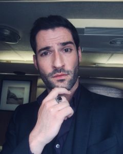 Tom Ellis biografia: chi è, età, altezza, peso, figli, moglie, Instagram e vita privata