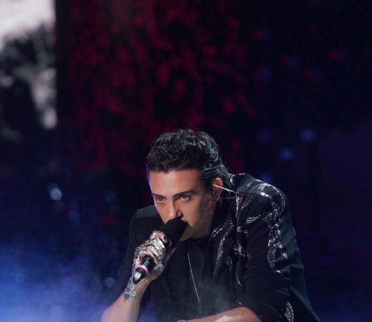 Michele Bravi ringrazia Maria De Filippi per Amici Speciali: "un anno fa solo silenzio"