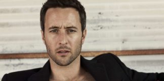 Alex O'Loughlin biografia: chi è, età, altezza, peso, figli, moglie, Instagram e vita privata