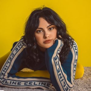 Camila Mendes biografia: chi è, età, altezza, peso, figli, marito, Instagram e vita privata