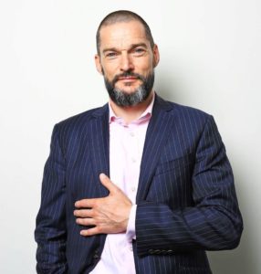 Fred Sirieix biografia: chi è, età, altezza, peso, figli, moglie, Instagram e vita privata