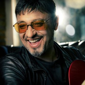 Gigi Finizio biografia: chi è, età, altezza, peso, figli, moglie, Instagram e vita privata