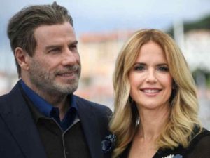John Travolta dice addio alla moglie Kelly: ha perso la battaglia contro il cancro al seno