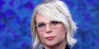 Maria De Filippi ammette di aver fatto 6 test sierologici: "terrorizzata di beccarmi il Covid-19"