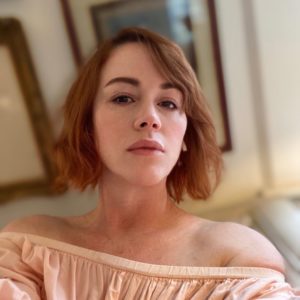 Molly Ringwald biografia: chi è, età, altezza, peso, figli, marito, Instagram e vita privata