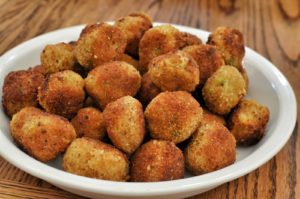 Come fare le Polpette di Pane Napoletane: cosa occorre e preparazione