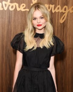 Emily Alyn Lind biografia: chi è, età, altezza, peso, fidanzato, Instagram e vita privata