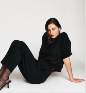 Phoebe Tonkin biografia: chi è, età, altezza, peso, fidanzato, Instagram e vita privata