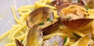 Come fare gli Spaghetti alle Vongole: cosa occorre e procedimento