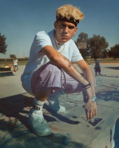 Aka7even (Luca Marzano) biografia: chi è, età, altezza, peso, fidanzata, Instagram e vita privata