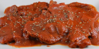 Come fare la Carne alla Pizzaiola ricetta Napoletana: cosa occorre e procedimento