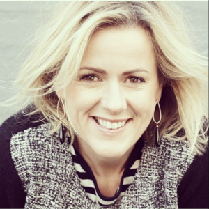 Jojo Moyes biografia: chi è, età, altezza, peso, figli, marito, libri, Instagram e vita privata