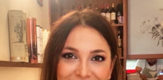 Selen (Luce Caponegro) biografia: chi è, età, altezza, peso, carriera, figli, marito, Instagram e vita privata