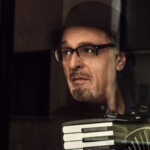 Eduardo De Crescenzo biografia: chi è, età, altezza, peso, figli, moglie, Facebook e vita privata