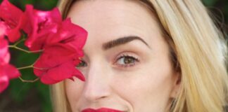 Brianne Howey biografia: chi è, età, altezza, peso, fidanzato, Instagram e vita privata