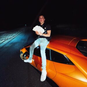 Vale Pain (Valerio Paini) biografia: chi è, età, altezza, peso, fidanzata, Instagram e vita privata