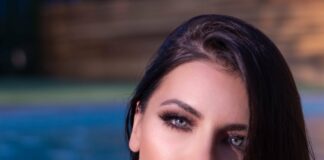 Adriana Chechik biografia: chi è, età, altezza, peso, misure, fidanzato, Instagram e vita privata