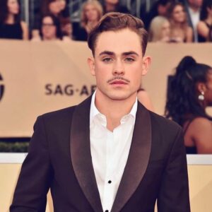 Dacre Montgomery biografia: chi è, età, altezza, peso, fidanzata, Instagram e vita privata