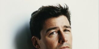 Kyle Chandler biografia: chi è, età, altezza, peso, figli, moglie, Instagram e vita privata