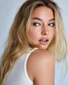 Madelyne Cline biografia: chi è, età, altezza, peso, fidanzato, carriera, Instagram e vita privata