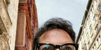 Dan Bucatinsky biografia: chi è, età, altezza, peso, figli, marito, Instagram e vita privata