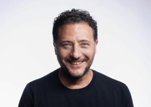 Yiğit Özşener biografia: chi è, età, altezza, peso, figli, moglie, Instagram e vita privata